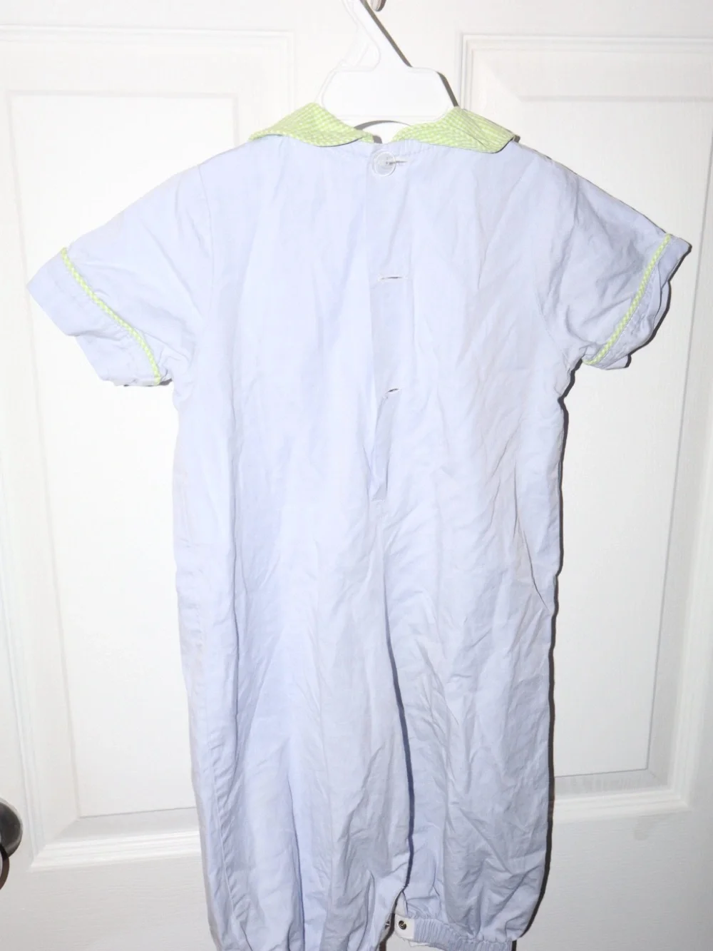 Smocked - Picture 3 of 4